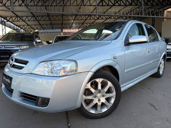 CHEVROLET ASTRA 2.0 MPFI ADVANTAGE 8V FLEX 4P MANUAL